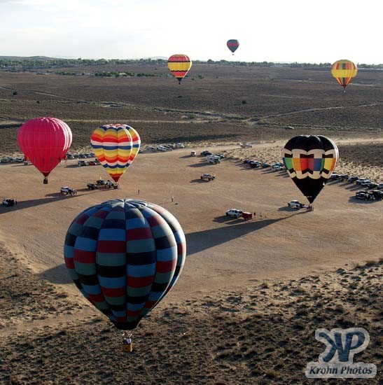 cd130-d34.jpg - Hot air balloons