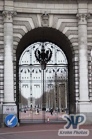 cd121-d03.jpg - Admiralty Arch