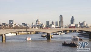 cd24-d01.jpg - London Skyline