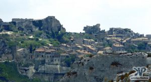 cd27-s31.jpg - Les Baux