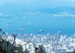 cd40-s15.jpg - Hong Kong Harbour
