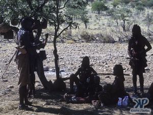 cd110-s13.jpg - Himba people