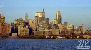 cd133-s06.jpg - New York City Skyline