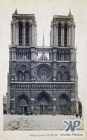 cd2025-pc18.jpg - Notre Dame de Paris