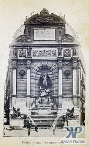 cd2025-pc19.jpg - Fontaine de Saint Michel, Paris