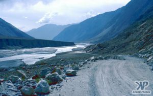 cd03-s19.jpg -  Highway through a northern valley