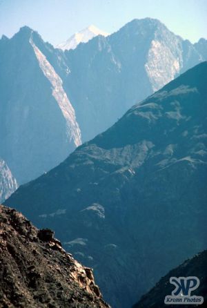 cd04-s13.jpg - Himalayas 