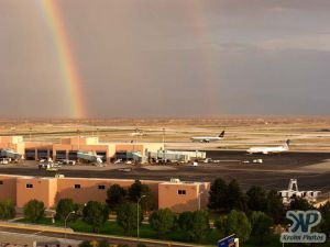cd130-d53.jpg - Albuquerque Airport