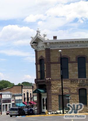 cd131-d08.jpg - Old Bank Building