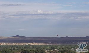 cd32-d02.jpg - Ballooning over Albuquerque